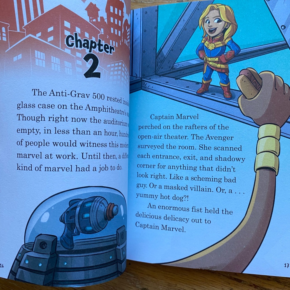 Marvel Book - Picture 3 of 3